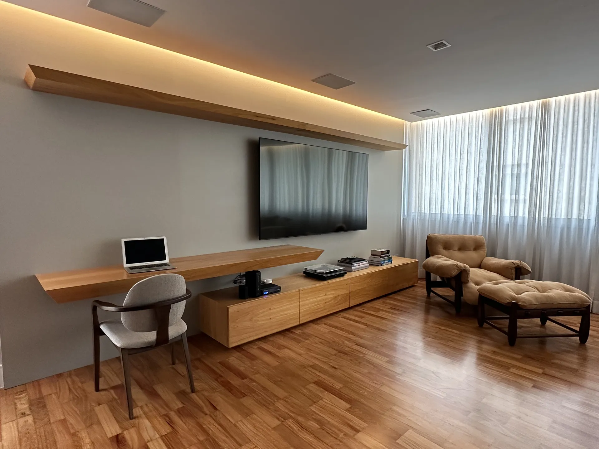 Apartamento Higienópolis I — resultado após o projeto de Denise Kaupert